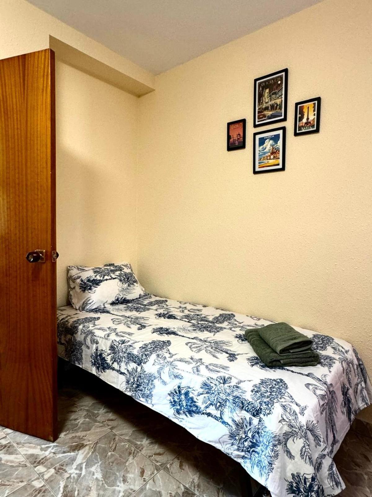 Cozy Flat With & Apartment