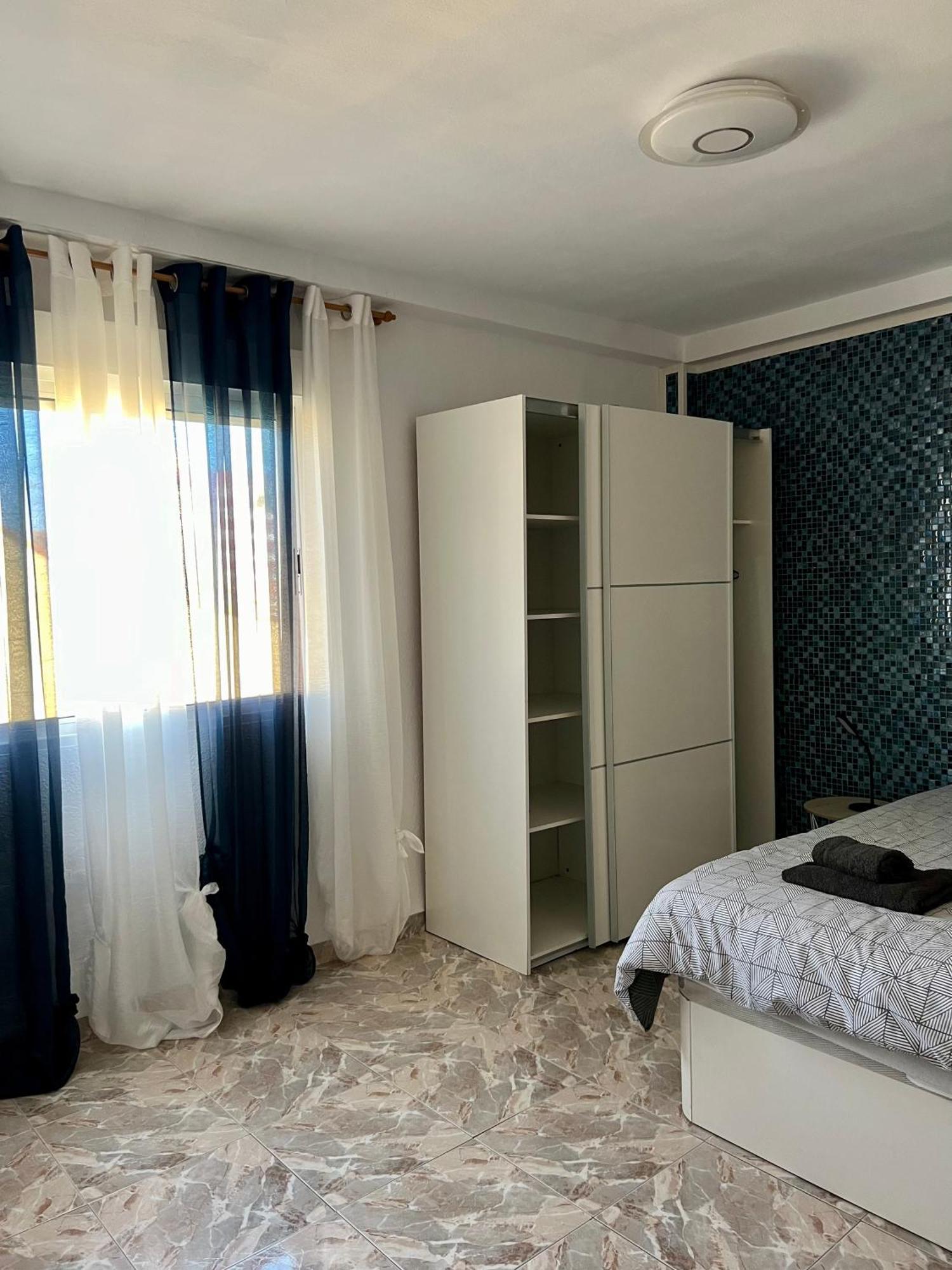 Cozy Flat With & * Sagunto