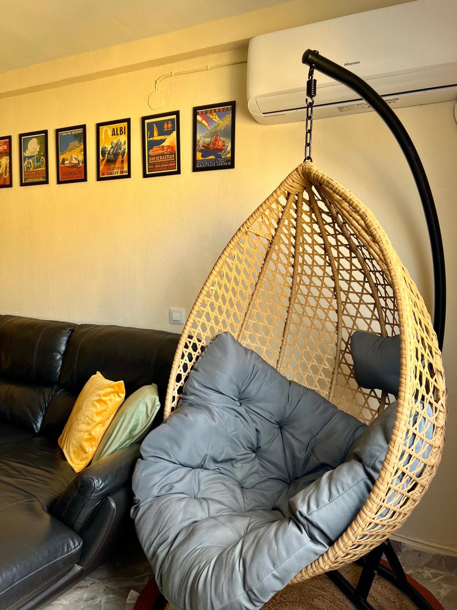 Cozy Flat With & *